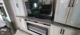 2024 Keystone Alpine 3700FL, $ 69,900