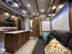 2021 DRV Full House LX455, $ 98,900