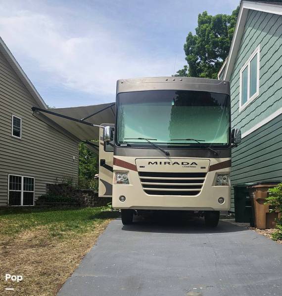 2018 Coachmen Mirada 35KB, $ 55,000