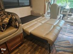 2018 Coachmen Mirada 35KB, $ 55,000