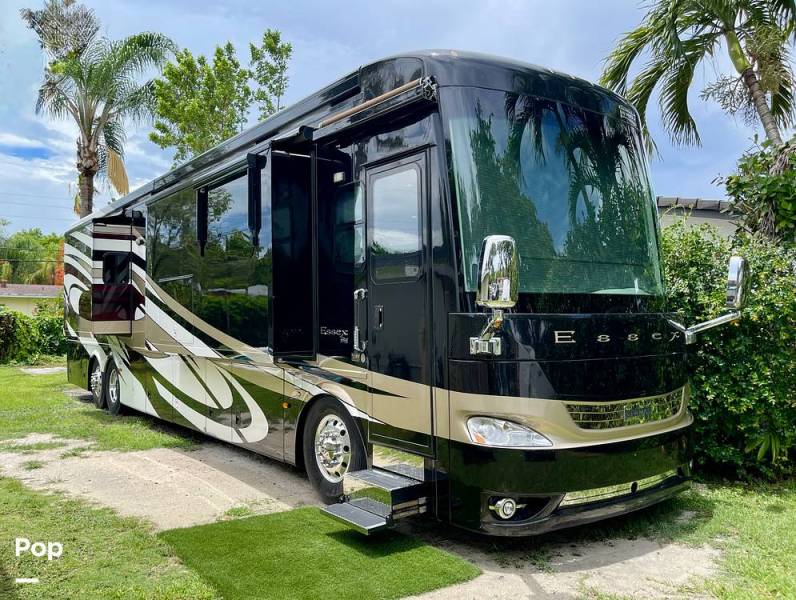 2015 Newmar Essex 4503, $ 320,000