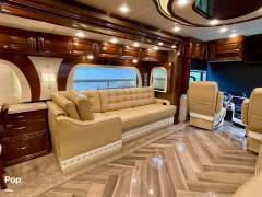 2015 Newmar Essex 4503, $ 320,000