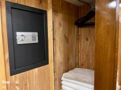 2015 Newmar Essex 4503, $ 320,000