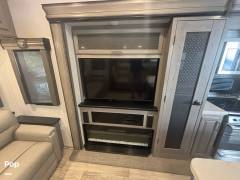 2021 Keystone Montana 3855BR, $ 45,000