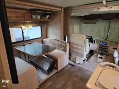 2015 Winnebago Vista 27N, $ 49,988