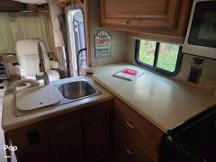 2015 Winnebago Vista 27N, $ 49,988