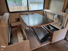 2015 Winnebago Vista 27N, $ 49,988
