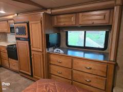 2015 Winnebago Vista 27N, $ 49,988