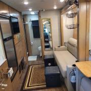 2020 Tiffin Wayfarer 25RW, $ 148,000
