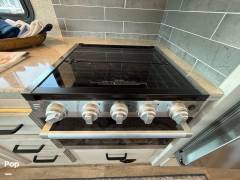 2023 Entegra Vision XL 34B, $ 117,500