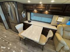 2019 Newmar London Aire 4543, $ 299,999