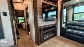 2019 Jayco North Point 383FKWS, $ 47,000