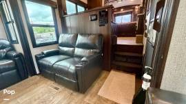 2019 Jayco North Point 383FKWS, $ 47,000