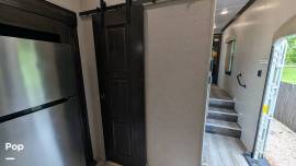 2019 Cedar Creek Silverback 37MBH, $ 43,900