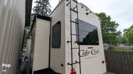 2019 Cedar Creek Silverback 37MBH, $ 43,900