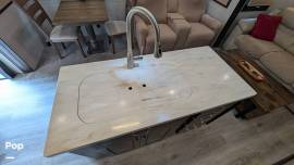 2019 Cedar Creek Silverback 37MBH, $ 43,900