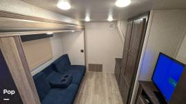 2019 Cedar Creek Silverback 37MBH, $ 43,900
