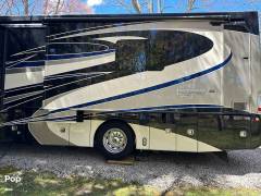 2018 Fleetwood Discovery LXE 39F, $ 123,900