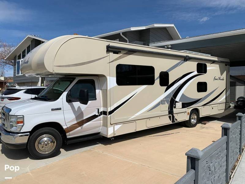 2017 Thor Motor Coach Four Winds 31E, $ 45,000