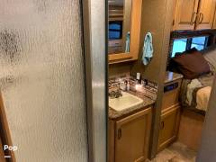 2017 Thor Motor Coach Four Winds 31E, $ 45,000