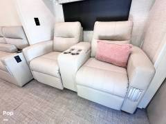 2022 Tiffin Wayfarer 25RW, $ 99,999