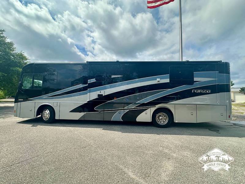 2023 Winnebago Forza 36H, $ 235,000
