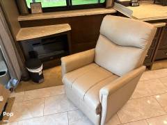 2018 Tiffin Phaeton 37BH, $ 190,000