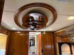 2009 Holiday Rambler Navigator Bismark IV, $ 135,000