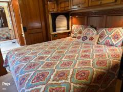 2009 Holiday Rambler Navigator Bismark IV, $ 135,000