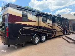 2009 Holiday Rambler Navigator Bismark IV, $ 135,000