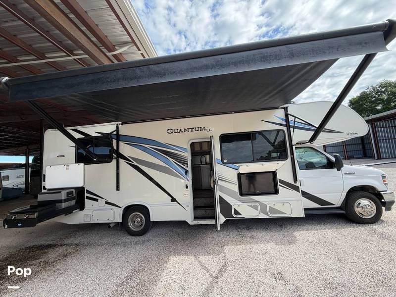 2023 Thor Motor Coach Quantum LC28, $ 88,900