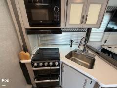 2023 Thor Motor Coach Quantum LC28, $ 88,900