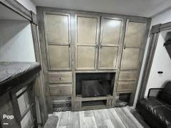 2020 Forest River Sandpiper 384QBOK, $ 39,995