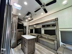 2020 Forest River Sandpiper 384QBOK, $ 39,995