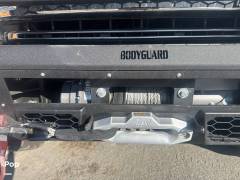 2021 Thor Motor Coach Omni XG32, $ 170,000