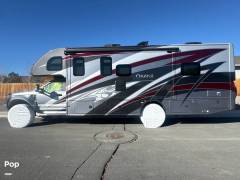 2021 Thor Motor Coach Omni XG32, $ 170,000