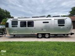 2022 Airstream Flying Cloud 30RB, $ 91,000