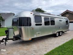 2022 Airstream Flying Cloud 30RB, $ 91,000