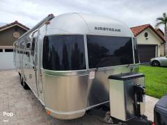 2022 Airstream Flying Cloud 30RB, $ 91,000