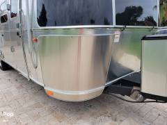 2022 Airstream Flying Cloud 30RB, $ 91,000