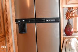 2009 American Coach American Eagle 45E, $ 135,000