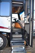 2009 American Coach American Eagle 45E, $ 135,000