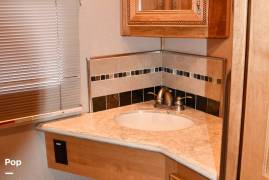 2009 American Coach American Eagle 45E, $ 135,000