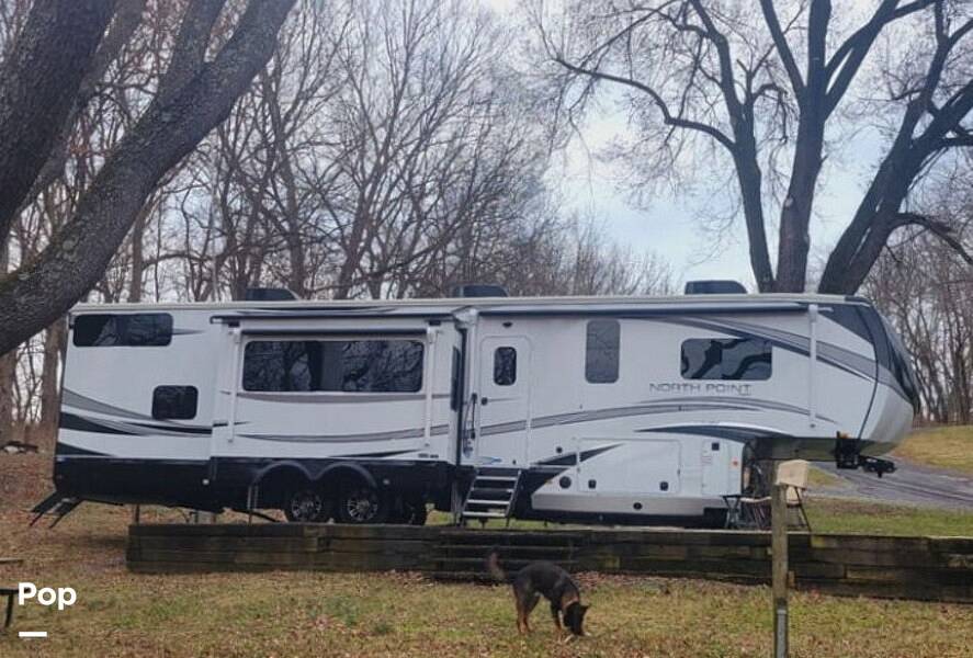 2023 Jayco North Point 390KDS, $ 73,400