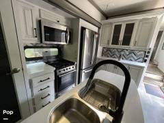 2022 Keystone Montana 3813MS, $ 49,000