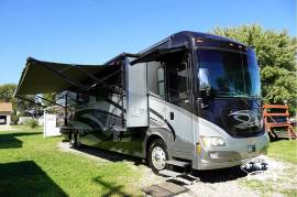 2012 Winnebago Journey 42E, $ 130,000