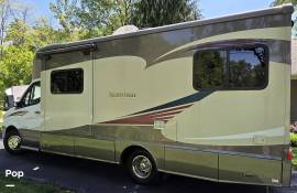 2016 Winnebago Navion 24G, $ 77,800