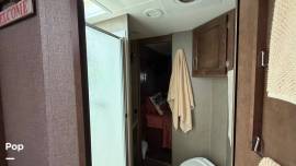 2019 Winnebago Intent 31P, $ 50,000