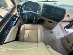 2015 Newmar Dutch Star 4018, $ 185,000