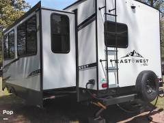 2024 East To West RV Alta 2810KIK, $ 38,000
